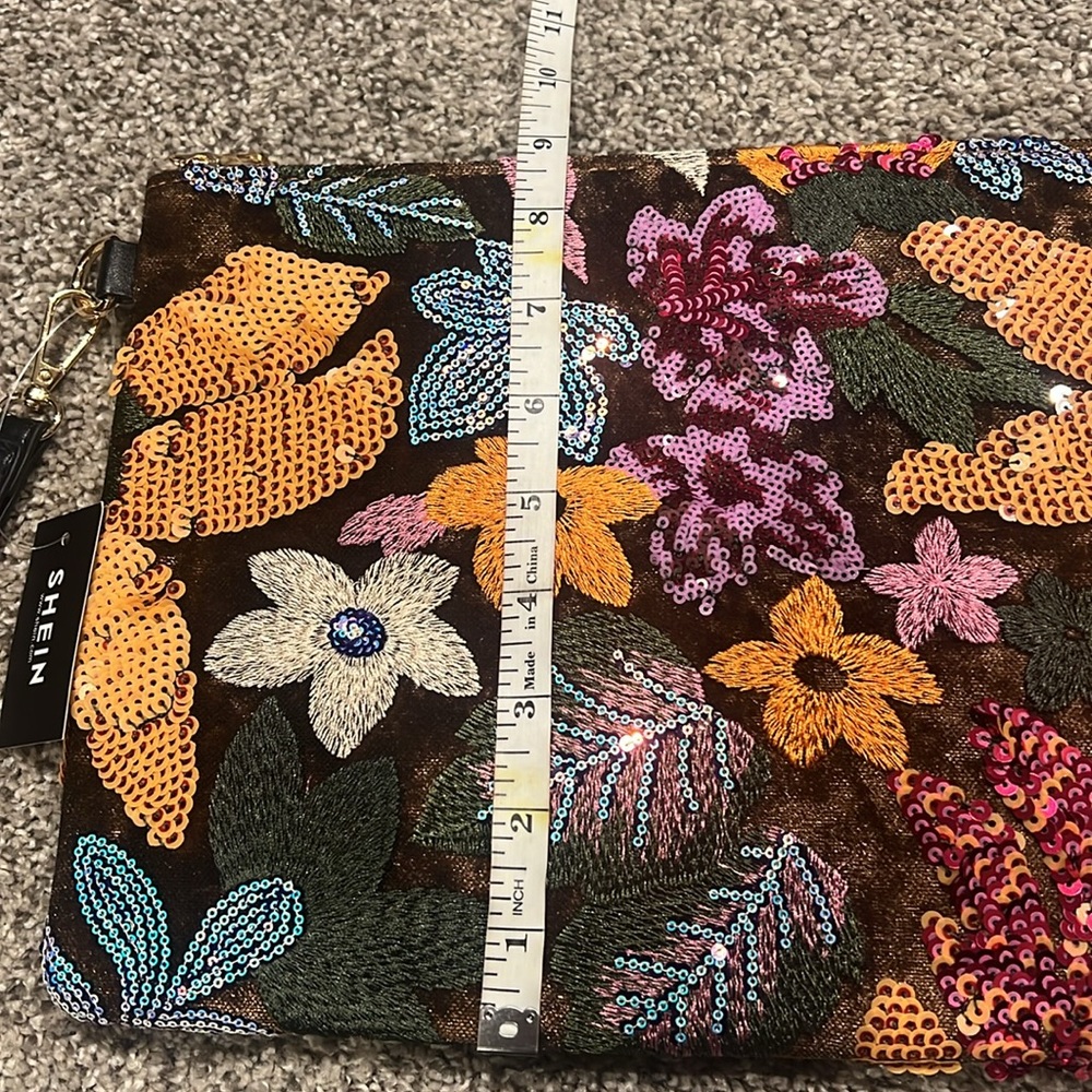 NWT SHEIN Floral Zip Pouch Cosmetic Bag Storage Zipper Wristlet - Picture 14 of 14